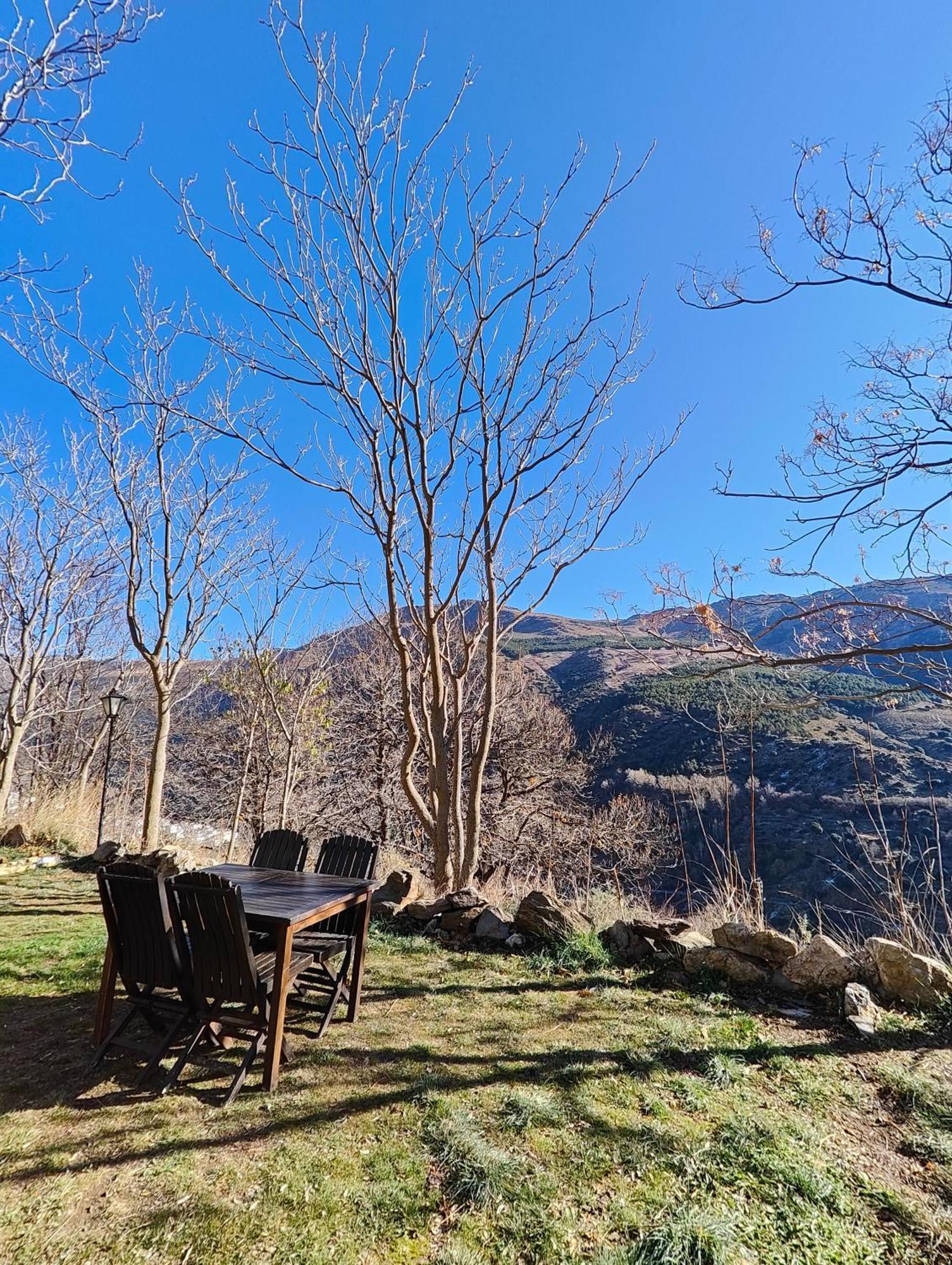 Bungalow Camping Trevélez Esterno foto
