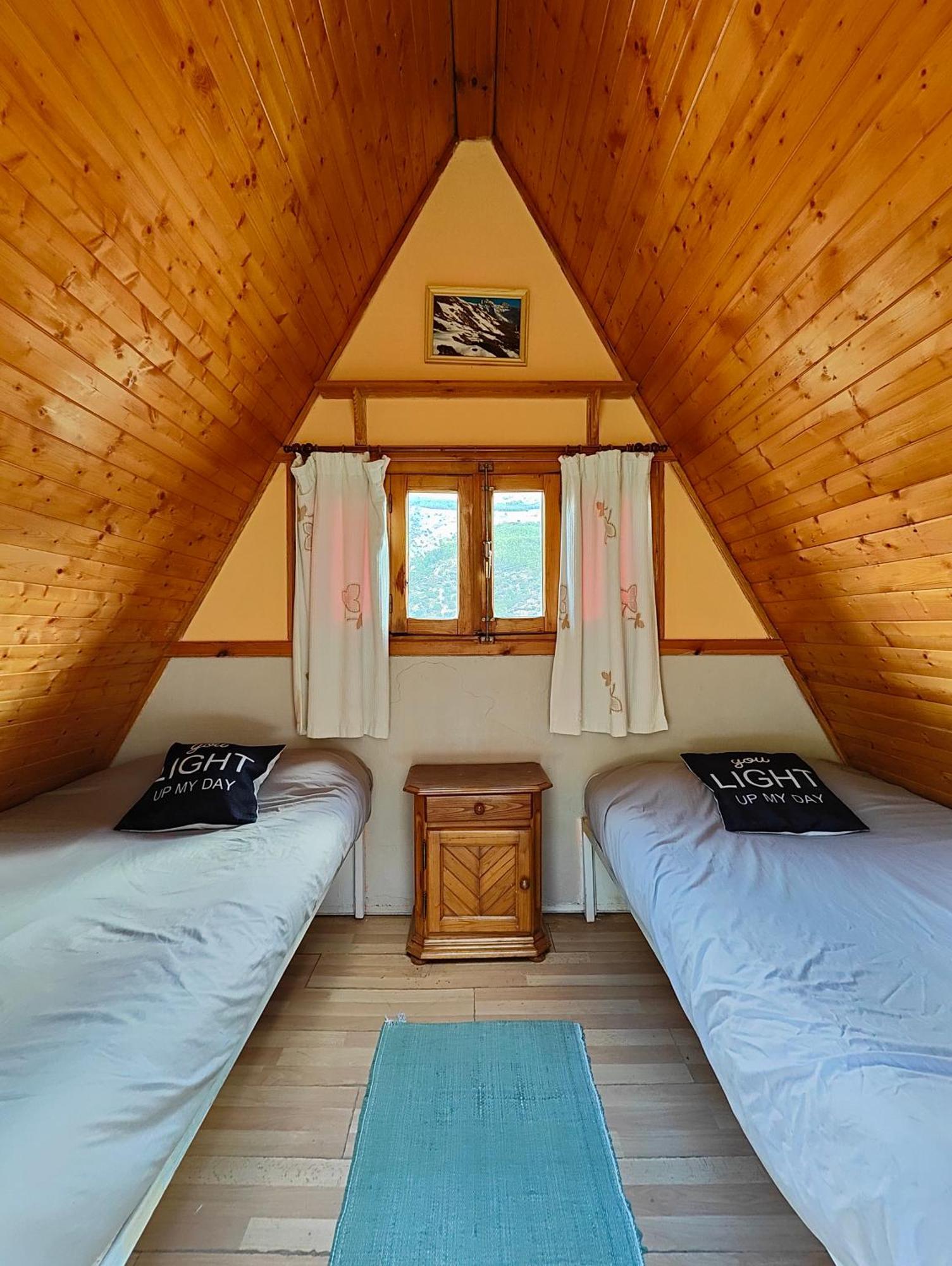 Bungalow Camping Trevélez Esterno foto